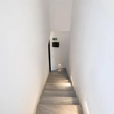 Casa vacanze Mv By Golden Host Flogita